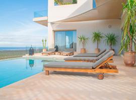 Villa ChillAndSwell - pool sea view - 5 bedrooms - Essaouira area, orlofshús/-íbúð í Zaouiet Bouzarktoune