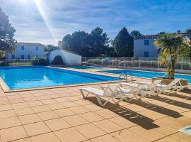 Amazing Home In Dolus-dolron With Outdoor Swimming Pool, hotel with pools in Dolus d'Oléron