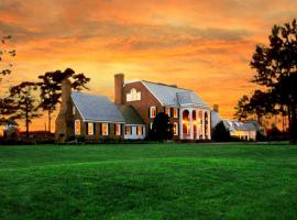 Kingsbay Mansion and Vacation Rental Houses, hotel with parking in Marion