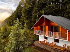 The Roots Hotel & Resort Jalna Almora, hotel in Almora