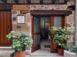 APARTAMENTO ESTUDIO AS ANDURIÑAS, hotel en San Martín de Trevejo