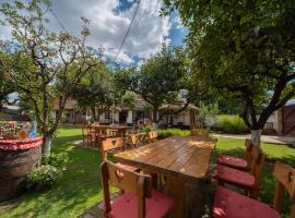 Domacinstvo Cikic Zasavica, cabaña o casa de campo en Zasavica