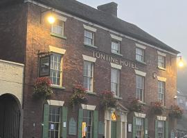 The Tontine Hotel & Bar, hotel in Ironbridge