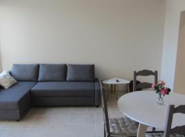 logement entier indépendant – apartament w mieście Hugier