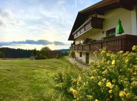 Zum Loderwinkl, hotel v destinaci Sankt Englmar