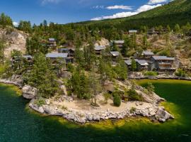The Outback Lakeside Vacation Homes, hotell i Vernon