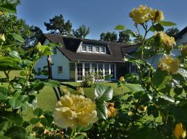 Pension Ederstrand, hotel dengan parking di Frankenberg