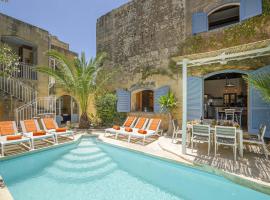 Oleandra Holiday Home, lantligt boende i Għasri