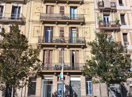 Clot MiraBarna Apartments, hotel near Clot Rail Station, Barcelona