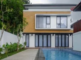 The Lavana Greenkhaza Villa Jogja