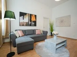 Apartment in the central area. 5 minute's walk to the Danube.