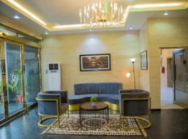 Luxury apartment Open, hotel ve Warri