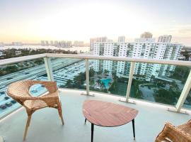 Zen Vacation Rentals Modern Penthouse Across Ocean, cabaña o casa de campo en Miami Beach