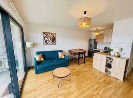 Ajaccio T2 grand standing neuf vue mer centre-ville & plages: Ajaccio şehrinde bir otel