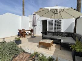 Casahost Townhouse Lise, villa in Puerto del Carmen