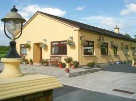 Derry House, hotell i Listowel