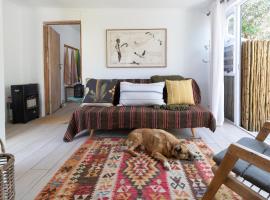 Shabby Chic, holiday rental in Muizenberg