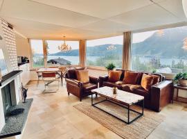 Lakeview Little House, villa in Krattigen