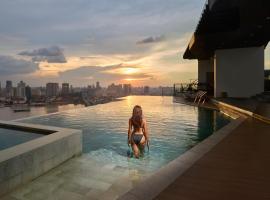 The Peninsula Phnom Penh, hotel v Phnompenhu