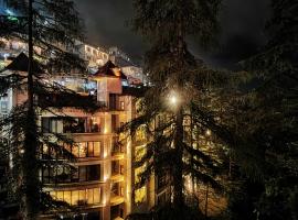 Hotel Royale Retreat - Luxury Hotel In Shimla, hôtel à Shimla près de : Aéroport de Simla - SLV