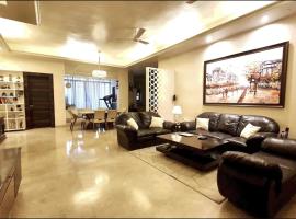 House 40 - Strictly Parties and Noise not allowed, read house manual before booking, hotel a Pune