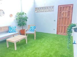 Casita Estrella con entrada independiente y patio、La Estrellaのアパートメント