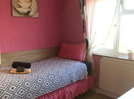 Becontreelodge, hotel with parking in Dagenham