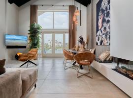 Nomad Water Lodge, vakantiewoning aan het strand in Harderwijk