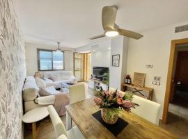 Remarkable 1-Bed Apartment & Sea Views - Sleeps 2