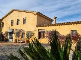 Cal Colina - Karaktervol landhuis met privé zwembad: Pacs del Penedes'te bir villa