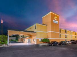 Comfort Inn & Suites Cincinnati Eastgate โรงแรม 3 ดาวในEastgate