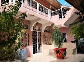 Auberge Le Baobab, hotel en Saly