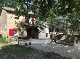 Le Cabanon de Vally, seoska kuća u gradu Caromb