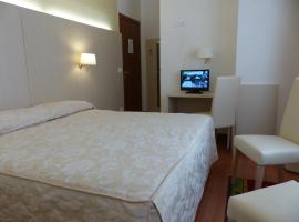 Albergo Ristorante Canin, hotel v destinaci Moggio Udinese