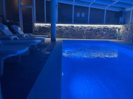 Apartaments Paradise, hotel with pools in Koper