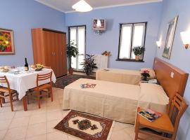Casa Vacanze Provenzale, hotel v destinaci Torre Pellice