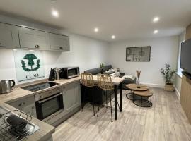 The Forge, Elegant Luxury Apartment with Bike store - Sleeps 4、ウィックのアパートメント