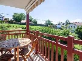 Appartement Moderne avec Balcon, Proche Centre et Plage, Piscine et Parking, Hendaye - FR-1-2-399