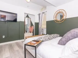 Studio Miami with Backyard - Heart of Downtown and Wynwood