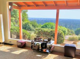 La'Oasis with views, 2000 sqft house, large yard, hotel v destinaci Whittier