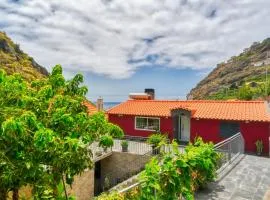 Casa da Praia, a Home in Madeira