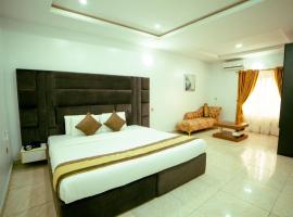 247 Luxury Hotel & Apartment Ajah, hotel en Lekki