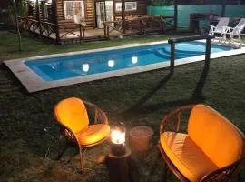 EZEIZA 10 minutes the air port,barrio privado cedro azul, hotel berdekatan Lapangan Terbang Antarabangsa Ministro Pistarini - EZE, 