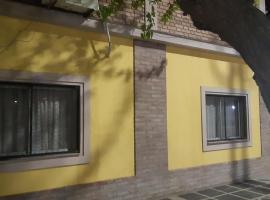 Munzenmayer servicios, hotel in Catriel