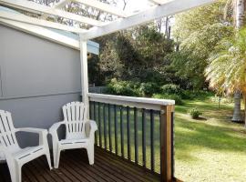 Donlan's Beach Cottage, apartment in Mollymook