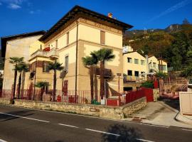 Bed & Breakfast Villa Palma, hotel com estacionamento em Lovere