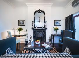 Strozzi Palace Suites by Mansley, hotel em Cheltenham