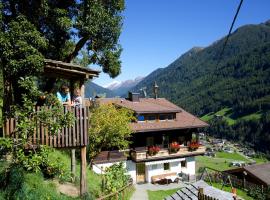 Panorama-Apartments Oberkofl, familjehotell i Cadipietra