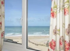 Sea Spray - Pet Friendly Self Catering Holidays Portreath, Cornwall