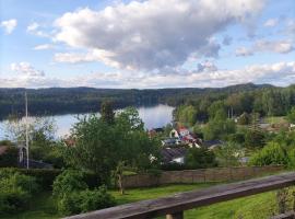 Linus och Lottas Frigga, beach rental in Hällingsjö